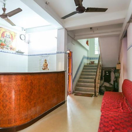 Spot On 75685 Shri Giriraj Dham Hotel Vrindāvan Eksteriør billede